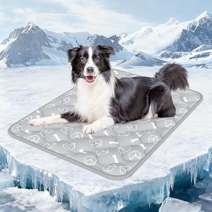 Ultimate Comfort for Your Pet: Premium Ocean Blue Cooling Mat with Color-Changing Technology (24" x 18") - Durable, Waterproof & Perfect for Hot Days